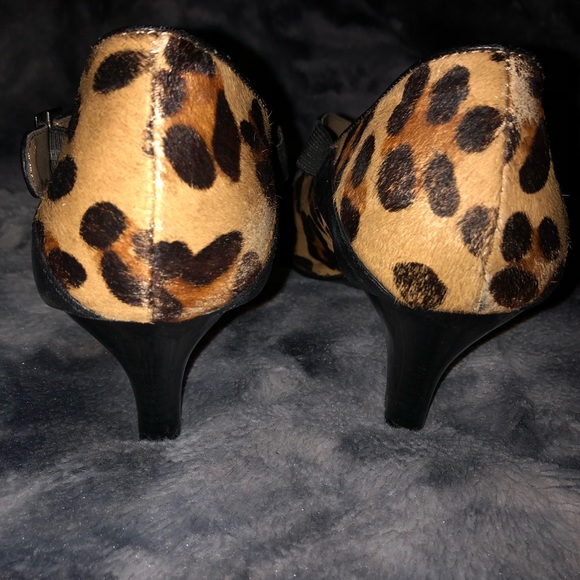 Aerosoles animal print heels 7.5 - Picture 4 of 6